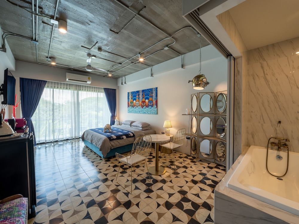 River Art Hotel 46/73