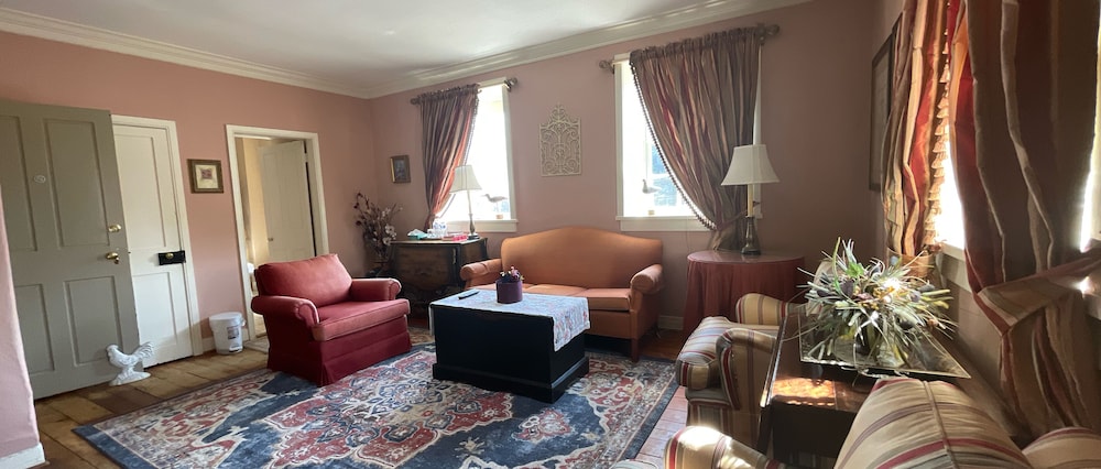 The Wayside Inn Bed Breakfast 33/50