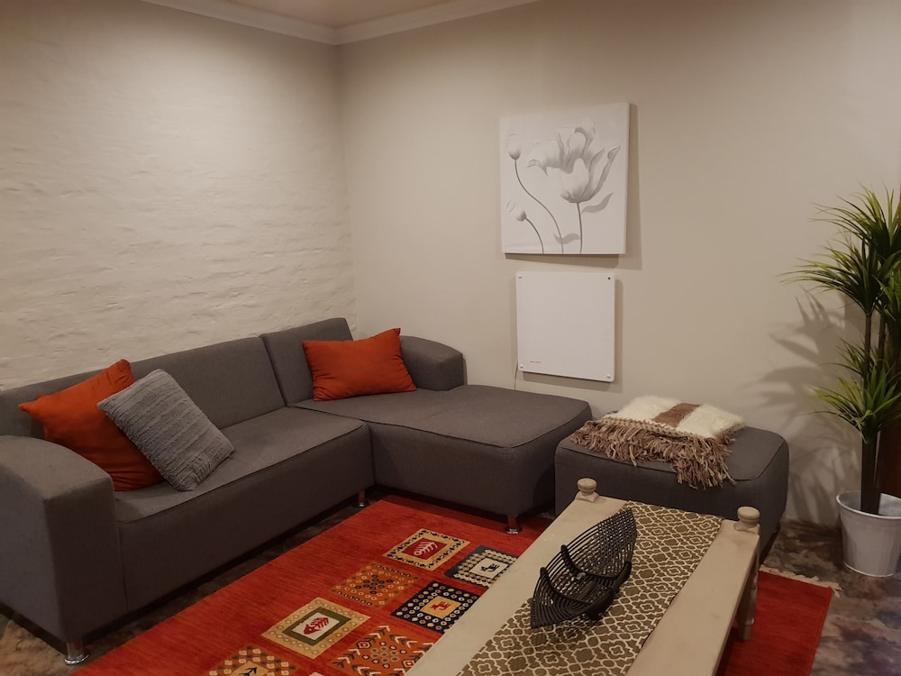 Moonflower Cottages 44/71