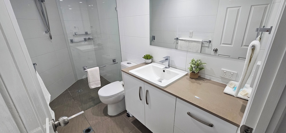 Broadbeach Holiday Apartments 42/50