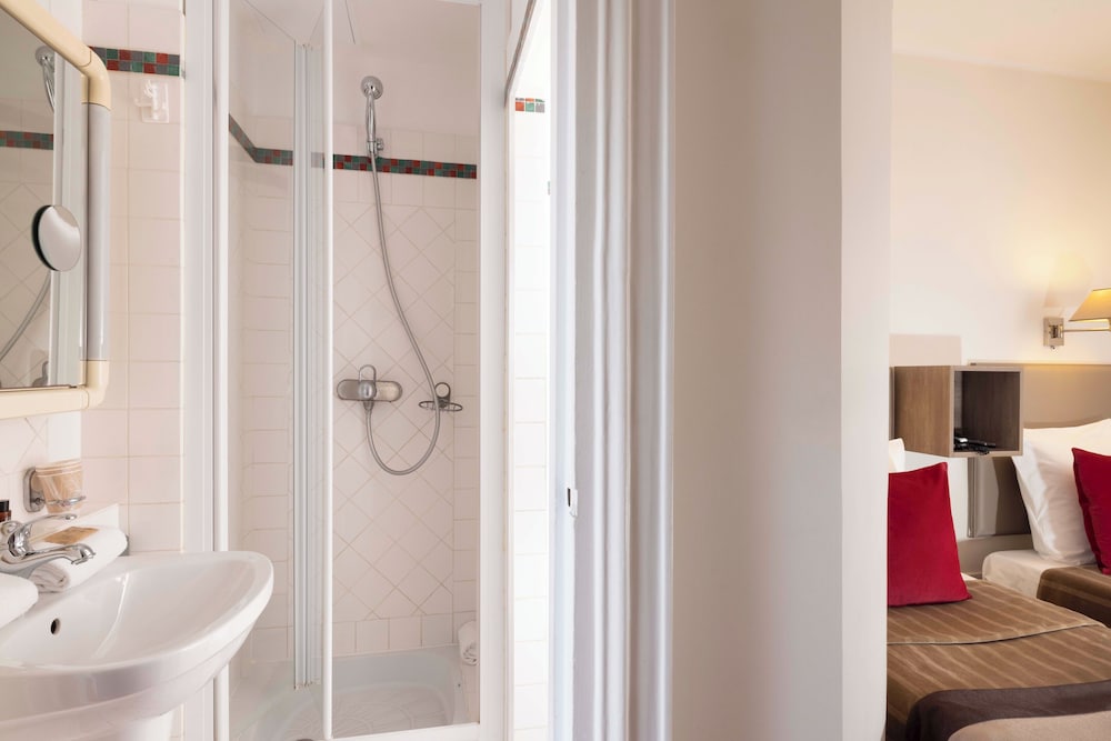 HOTEL SAINT PIERRE 45/50