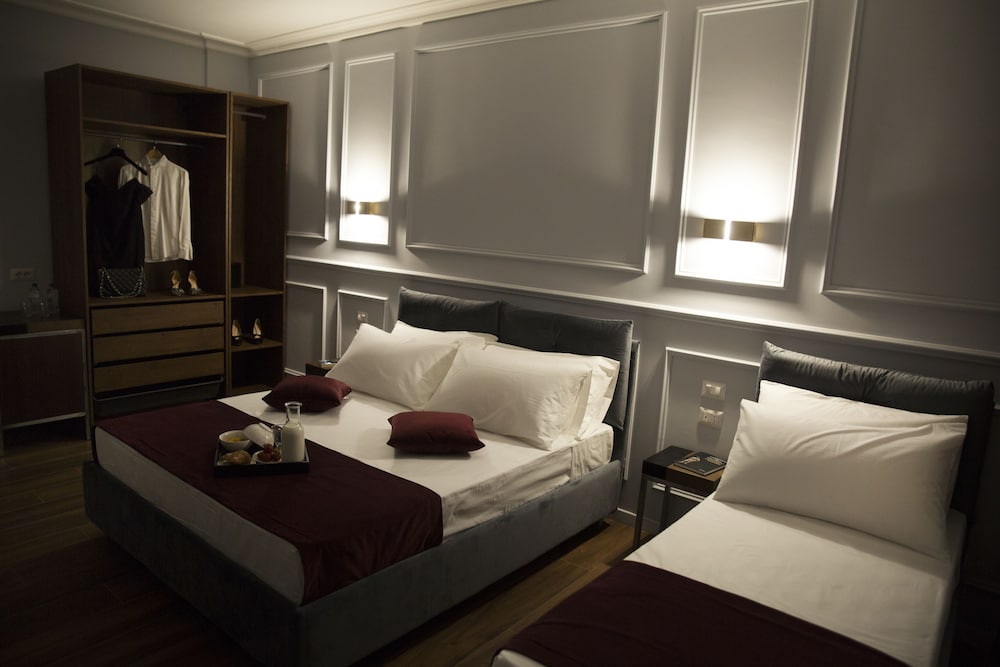 Unicum Roma Suites 10/50