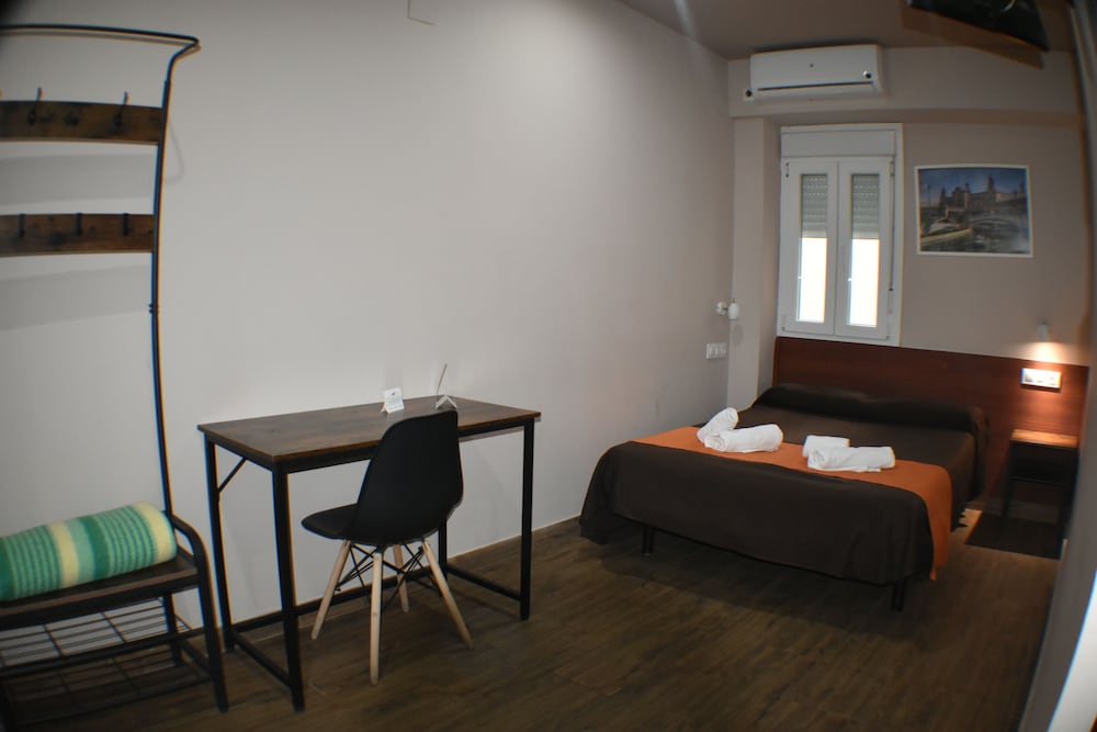 Hostal Alamare 34/50