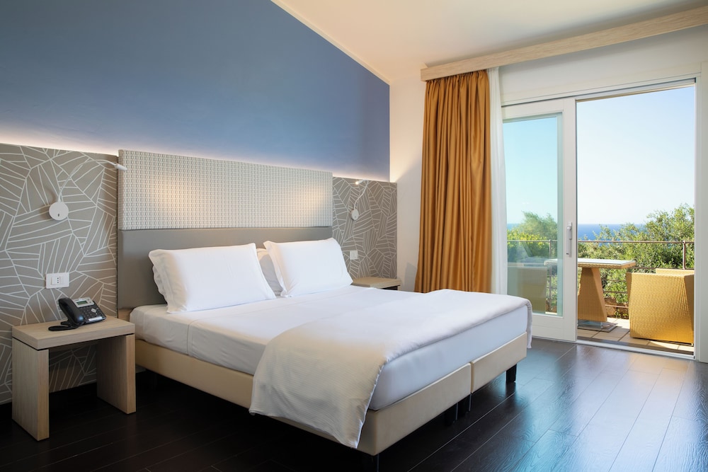 Bajaloglia Resort 6/39