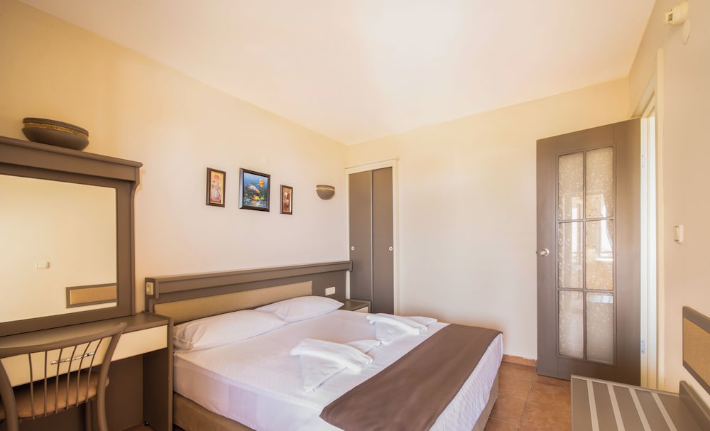 Hotel Esra And Family Suites 18/38