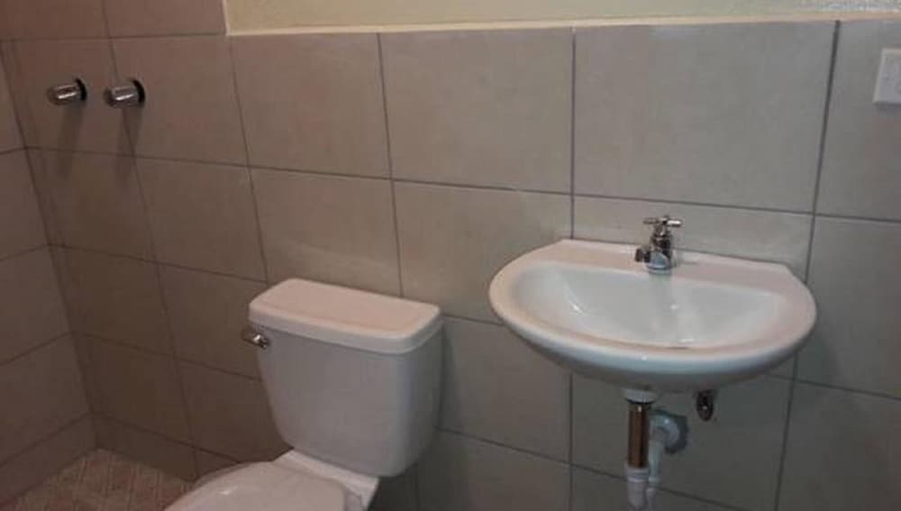 Airport Inn Managua 37/38