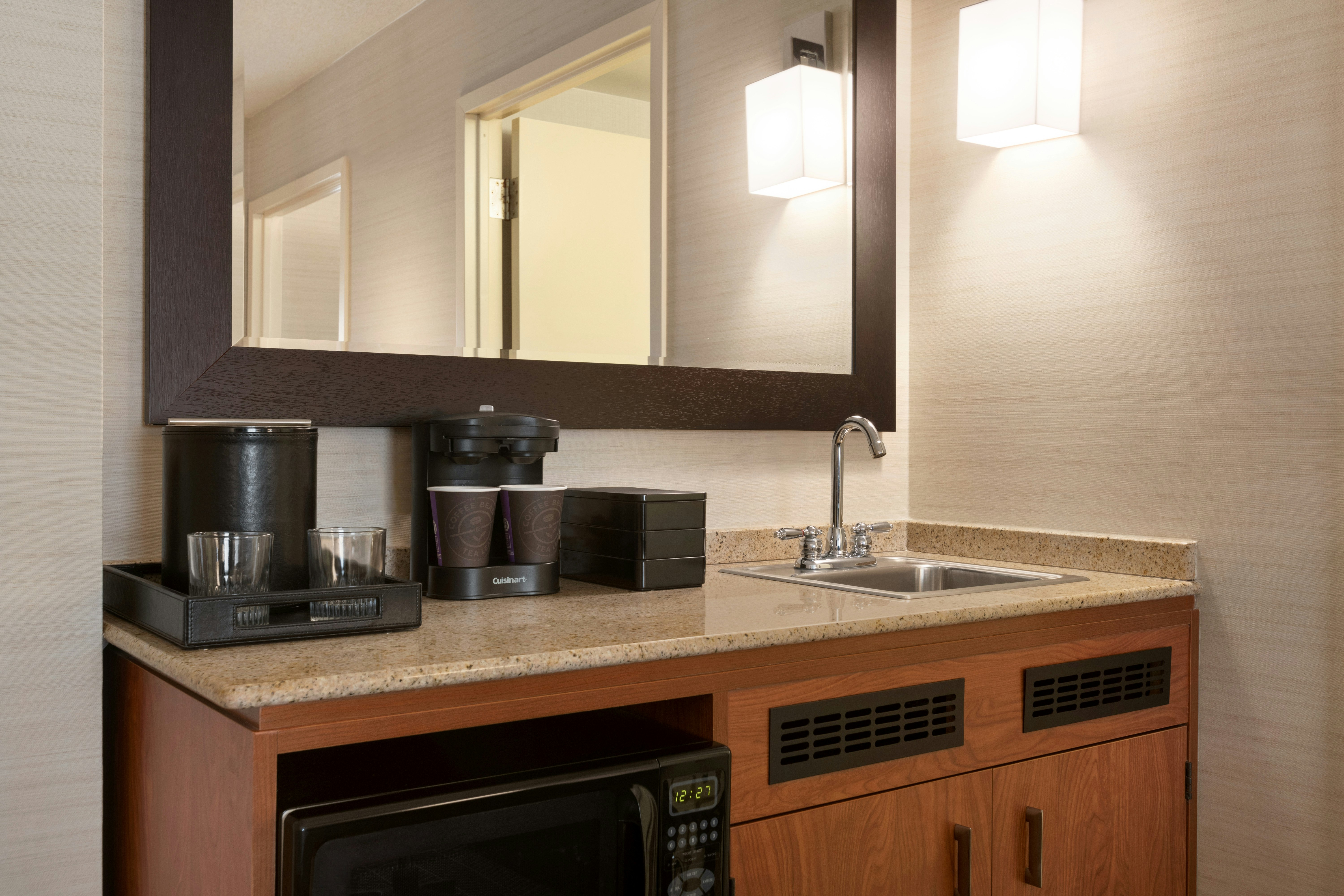 Embassy Suites by Hilton Boston at Logan Airport 65/65