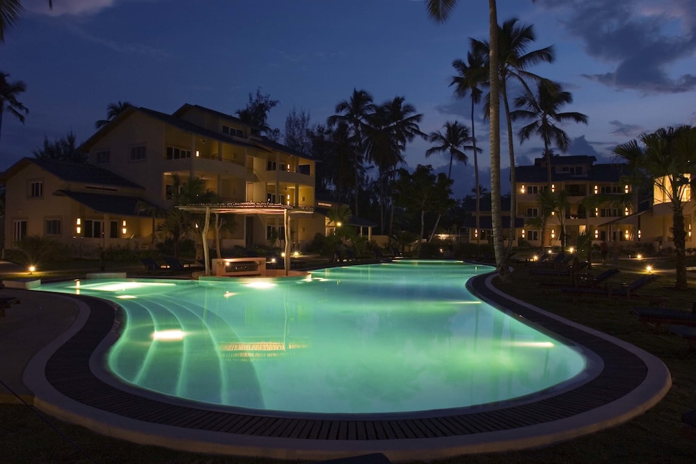 Alisei Beachfront Hotel And Spa 48/50