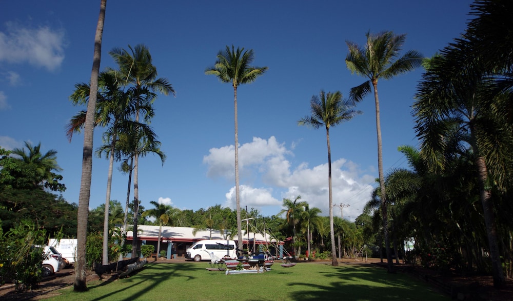 CAPE YORK PENINSULA LODGE 5/25