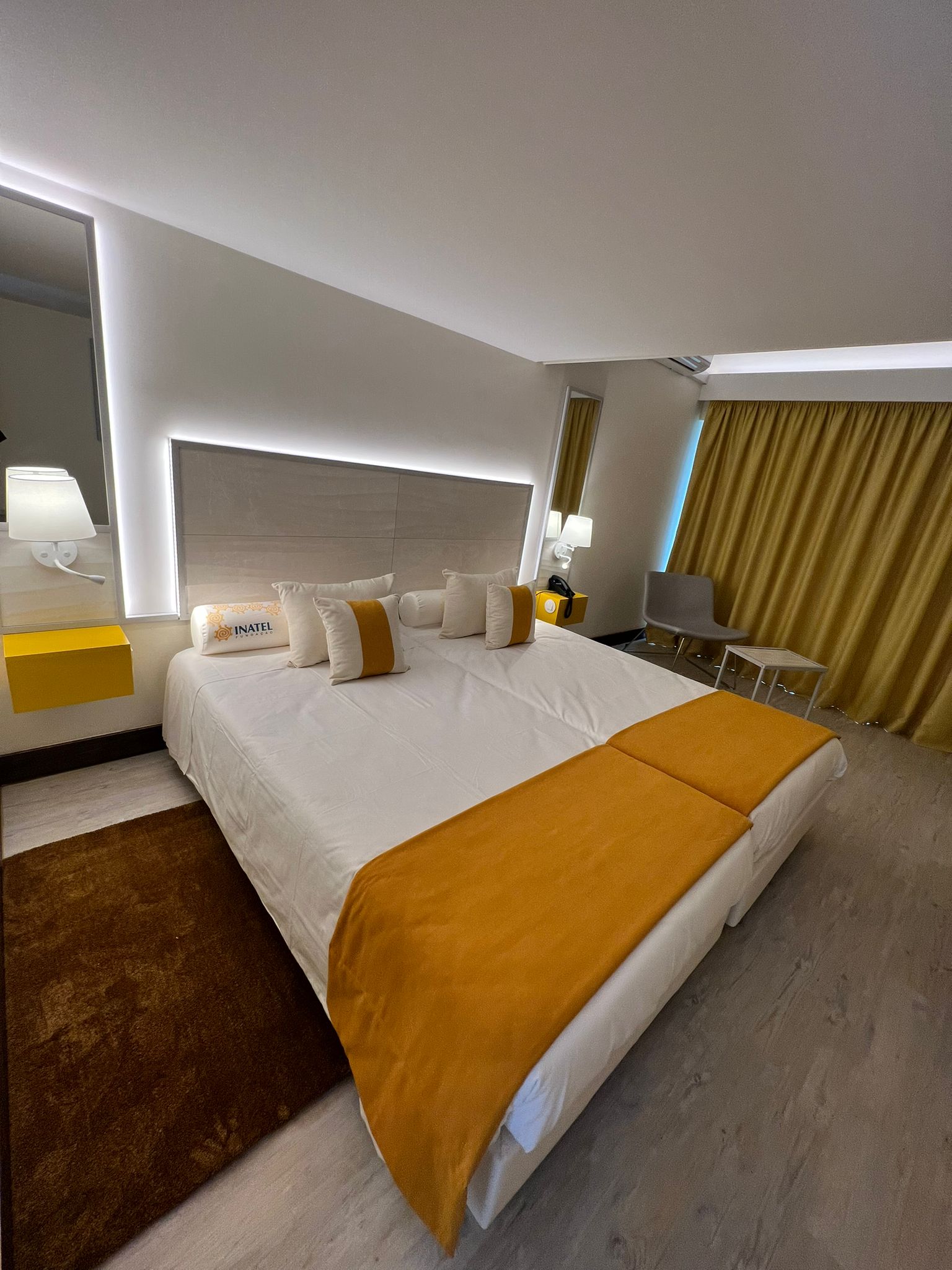 Plus, Superior, Twin Beds