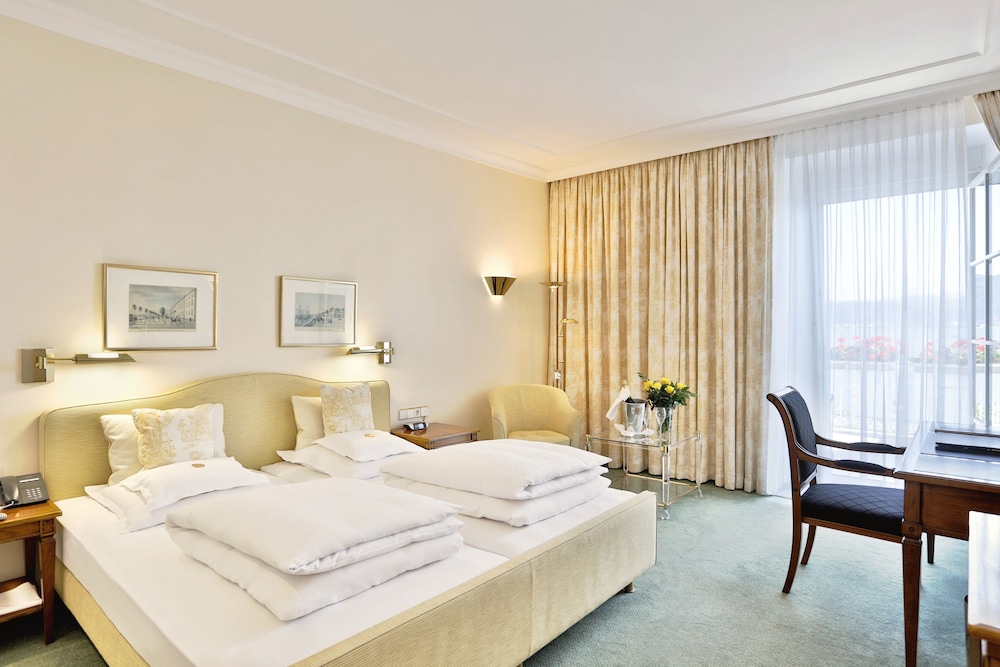 Room, Double Bed, Lake Side