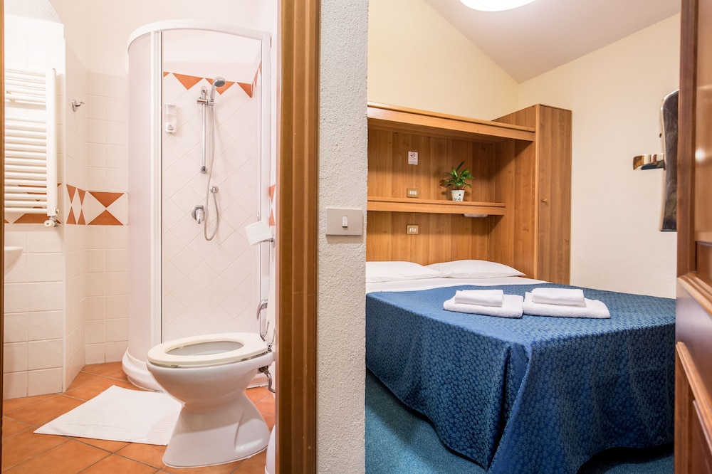 Hotel Trastevere 40/40