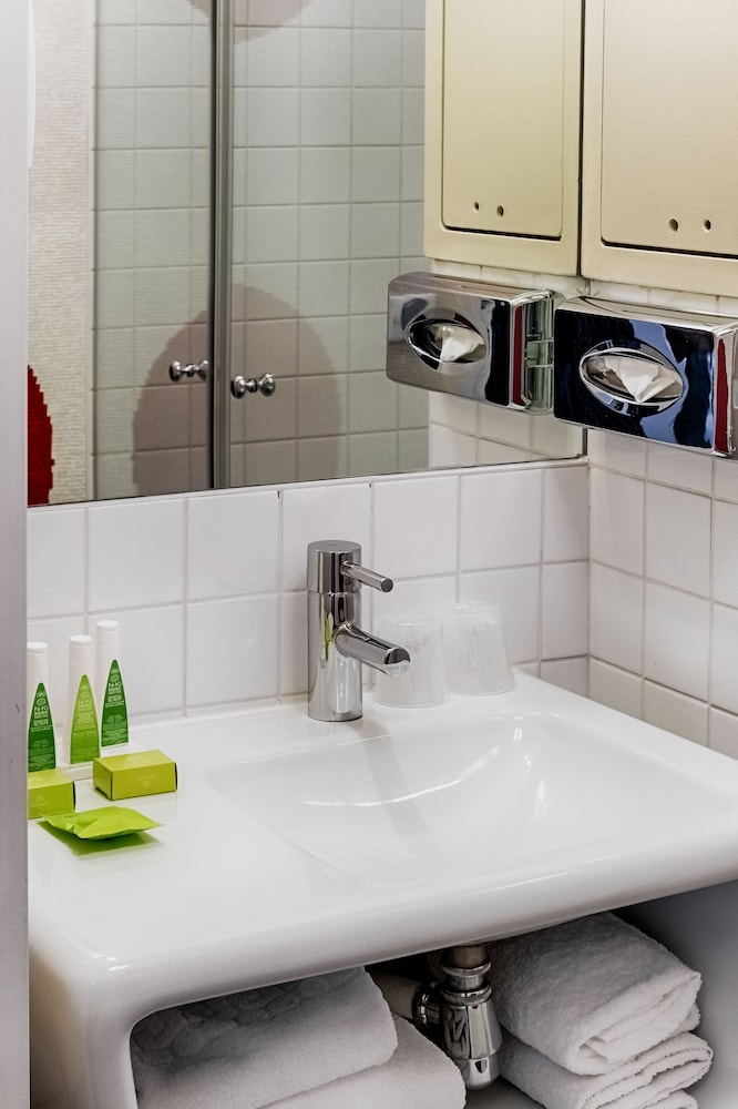 Joyce Hotel Astotel 30/34