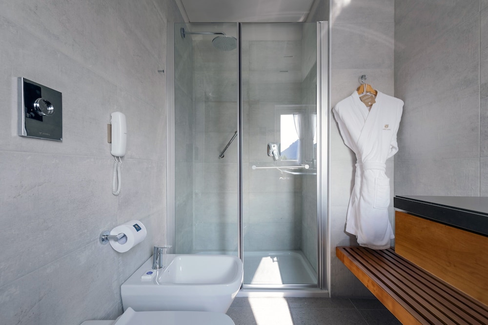 Llao Llao Hotel and Resort Golf SPA 82/83