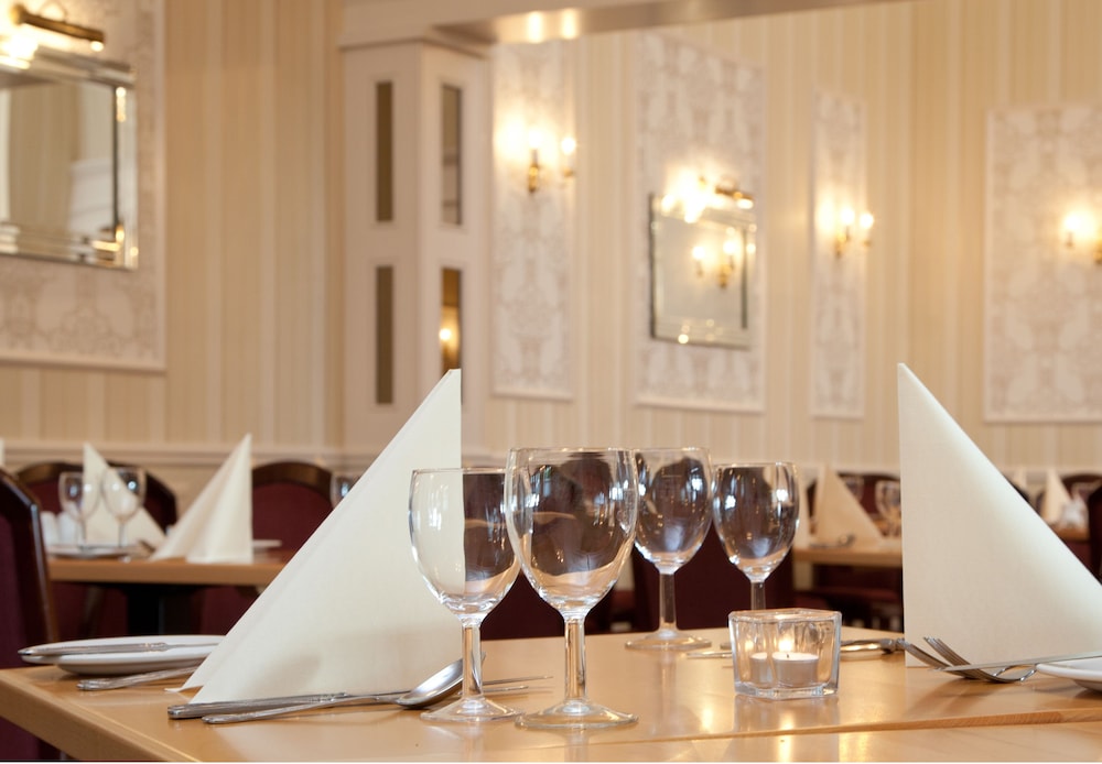 Tlh Carlton Hotel 33/50
