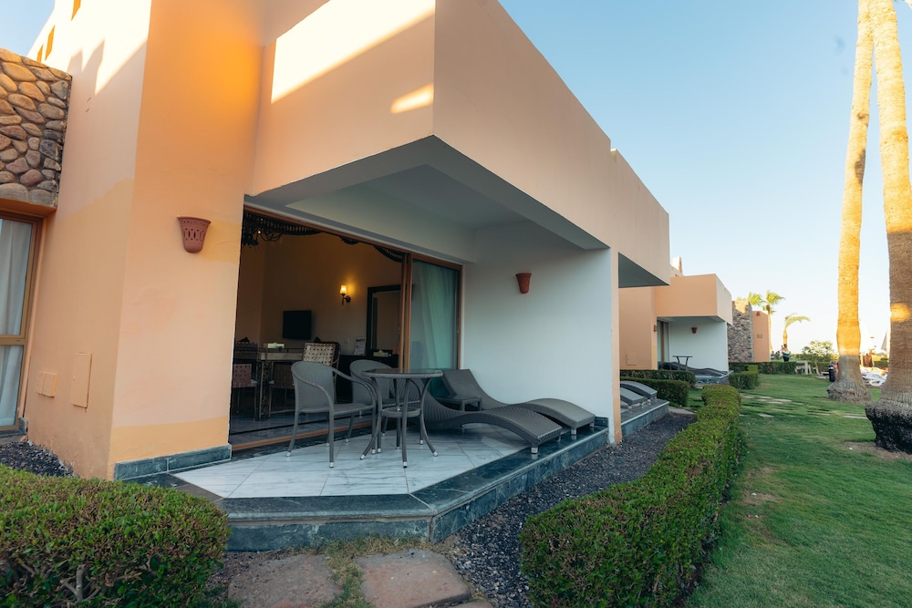 Nubian Island Hotel 4/70