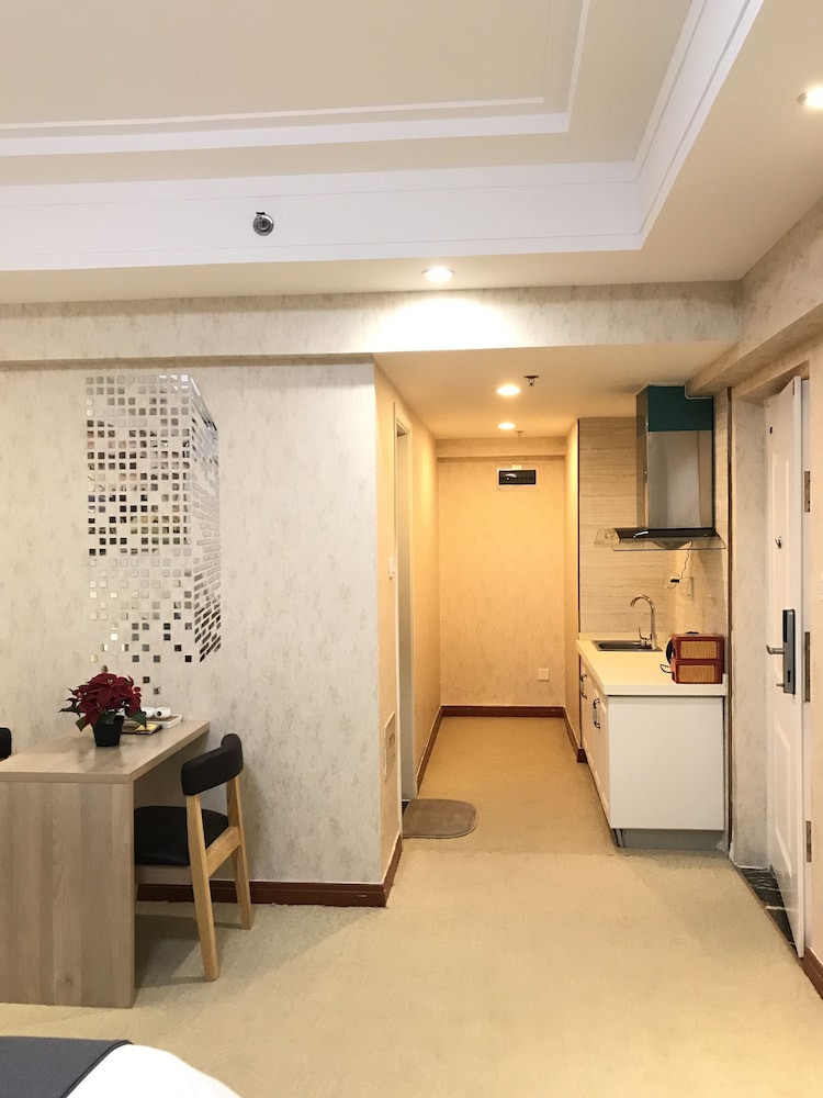 Xi'an Phoenix Holiday Hotel 25/30