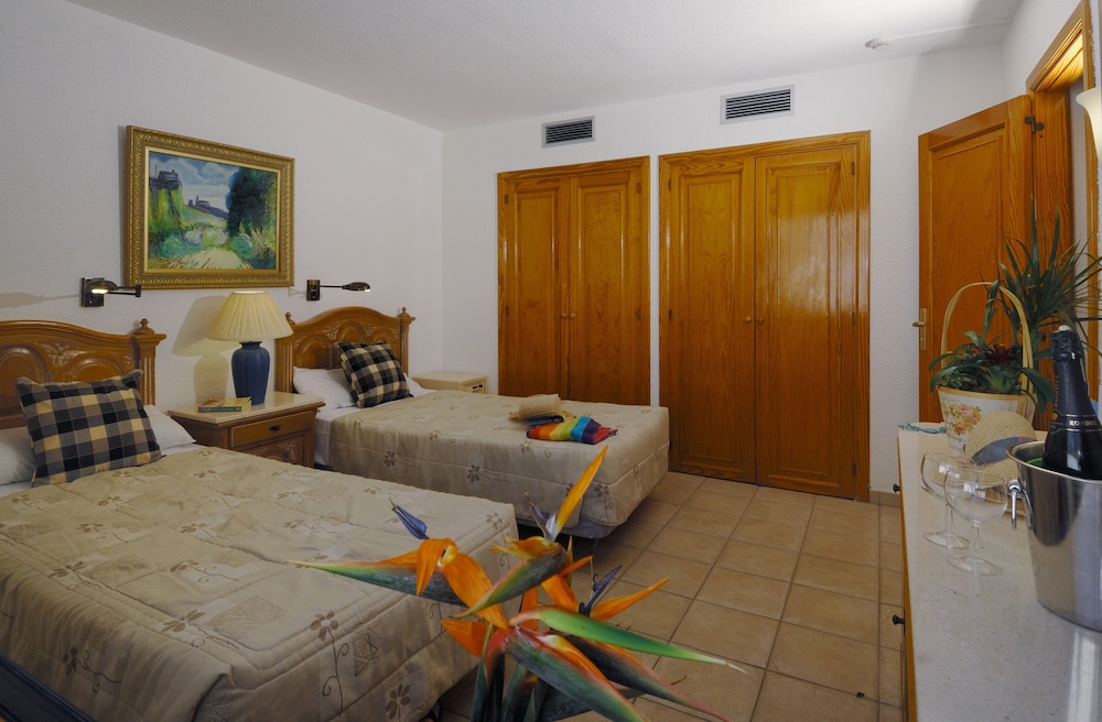 Beverly Hills Suites - Excel Hotels & Resorts 29/73