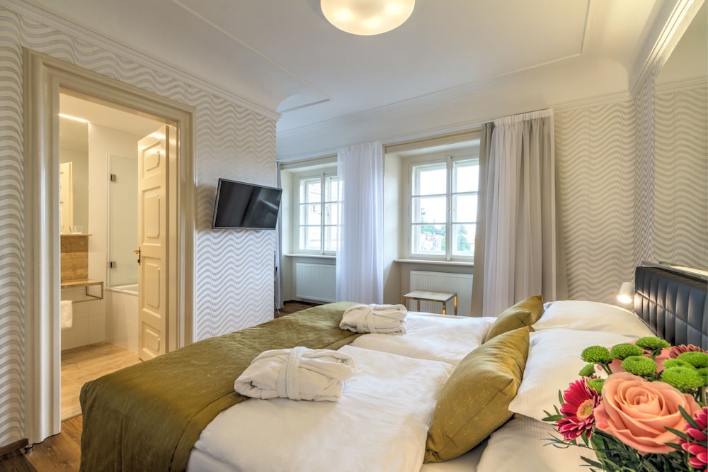 Hotel Golden Star 32/69