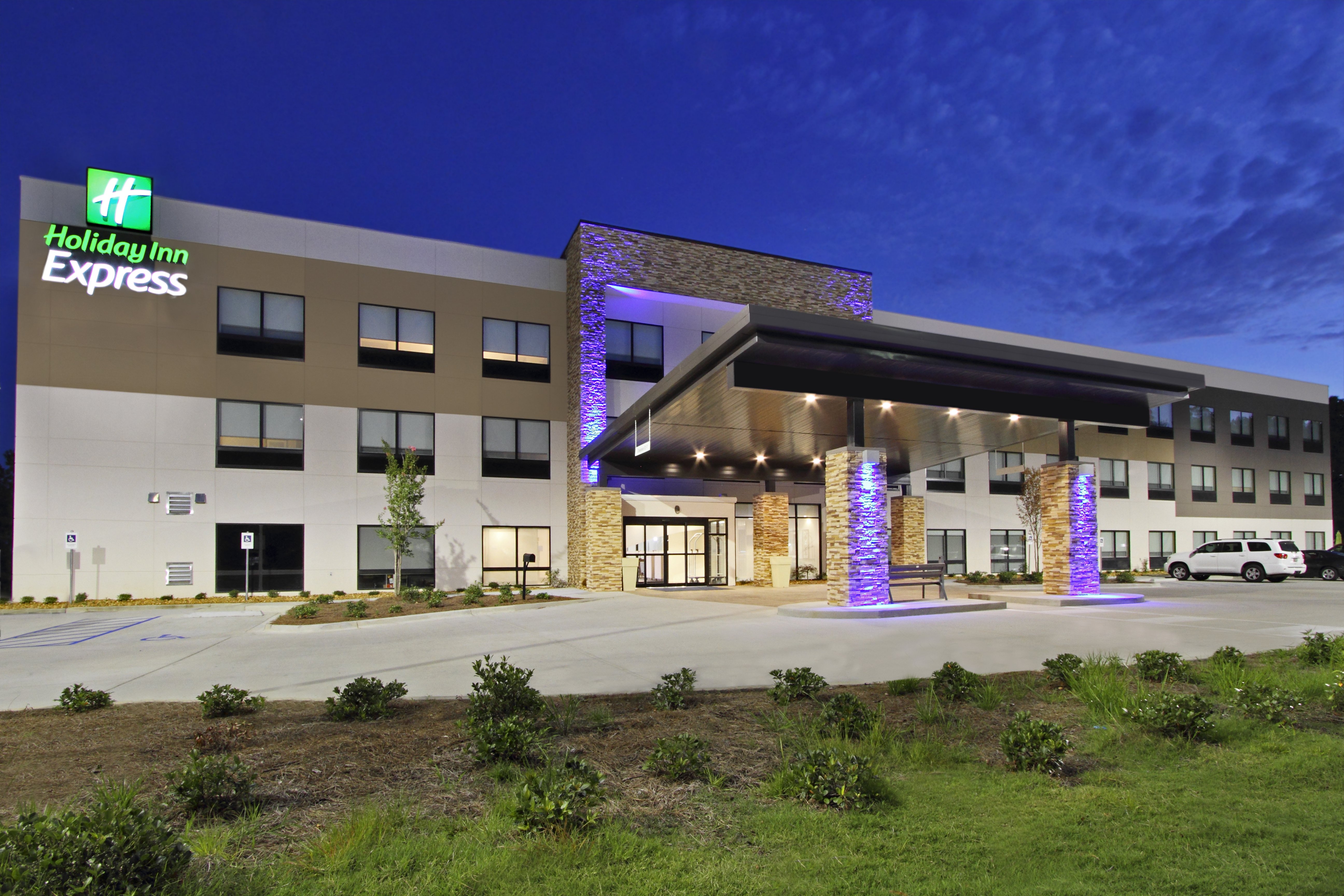 Holiday Inn Express Jasper 4/76