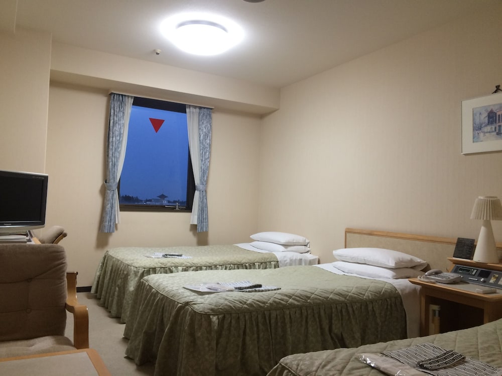 ROOM, TRIPLE