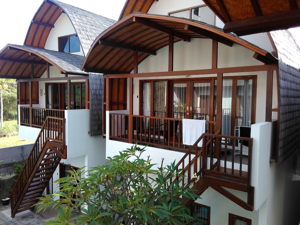 Naturela Uluwatu 6/67