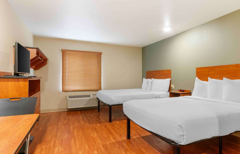 STUDIO, 2 DOUBLE BEDS