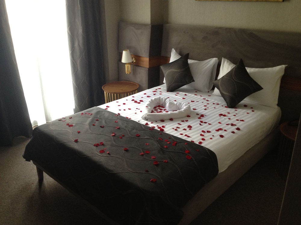 Nowy Efendi Hotel - Special Class 33/77