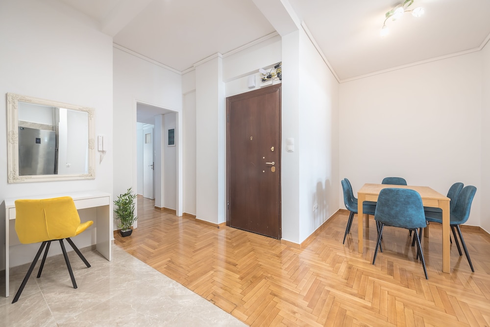 Victorias Secret Apartment 22/35