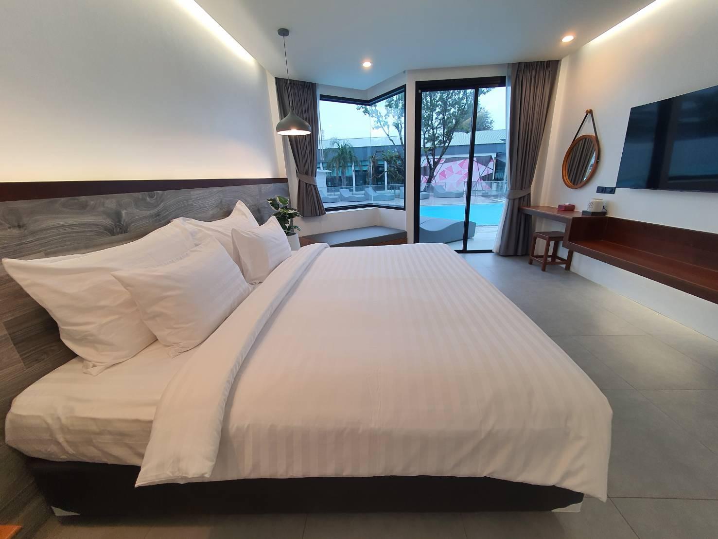 Rattana Pura Beach Resort 13/54