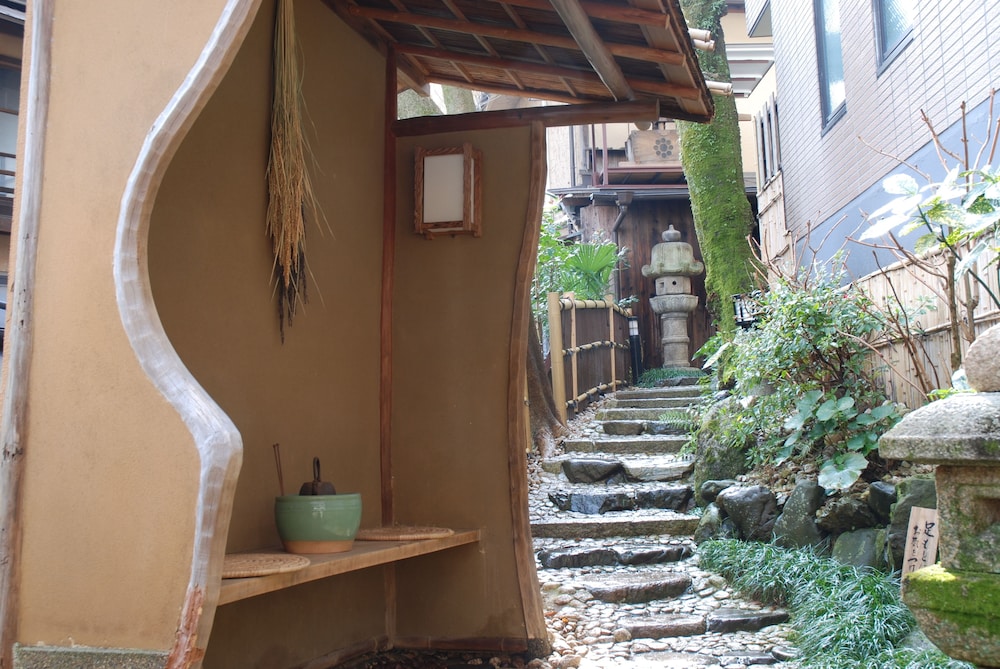 Yadoya Manjiro 7/49
