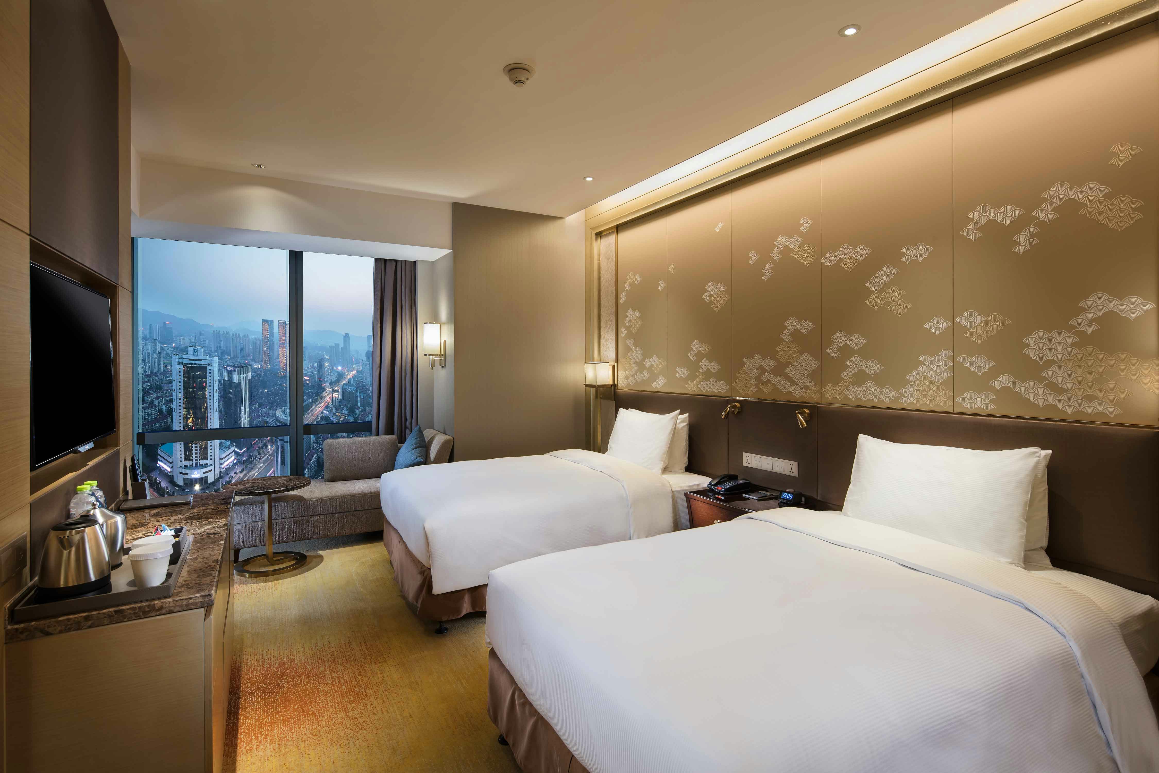 EXECUTIVE, 2 DOUBLE BEDS