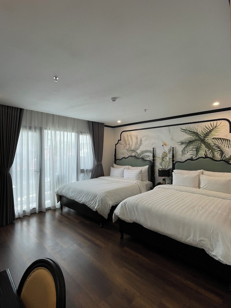 Aquarius Premium Hotel 13/49