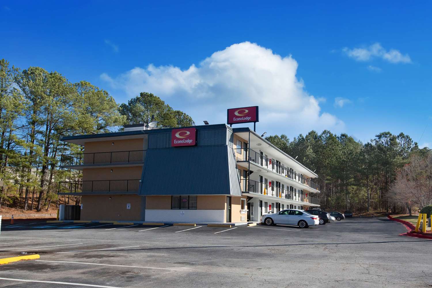 Econo Lodge Lithonia 27/29