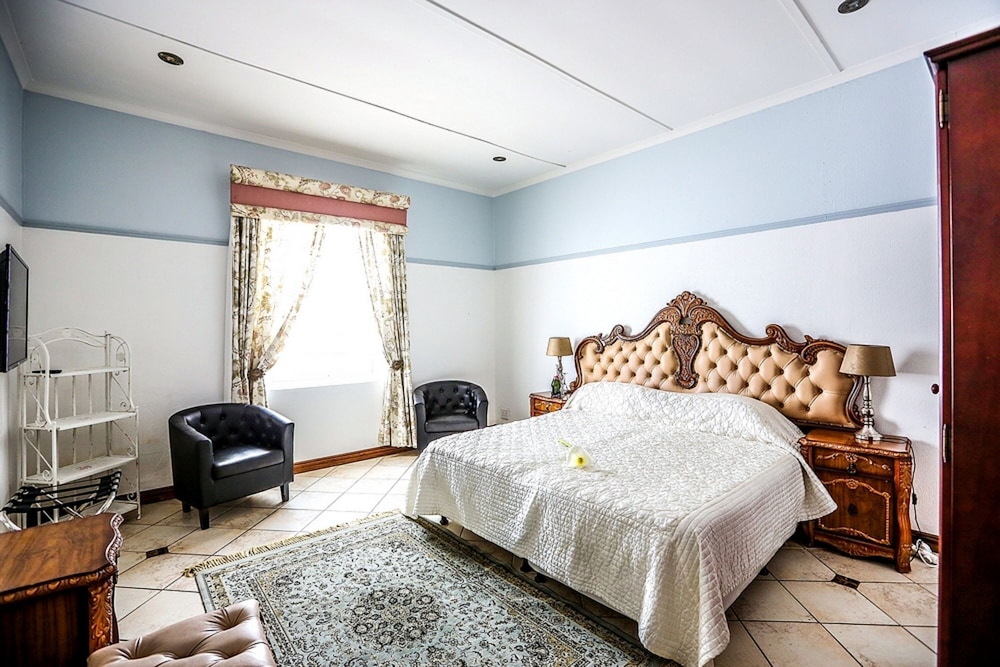 Misty Waves Boutique Hotel 8/79