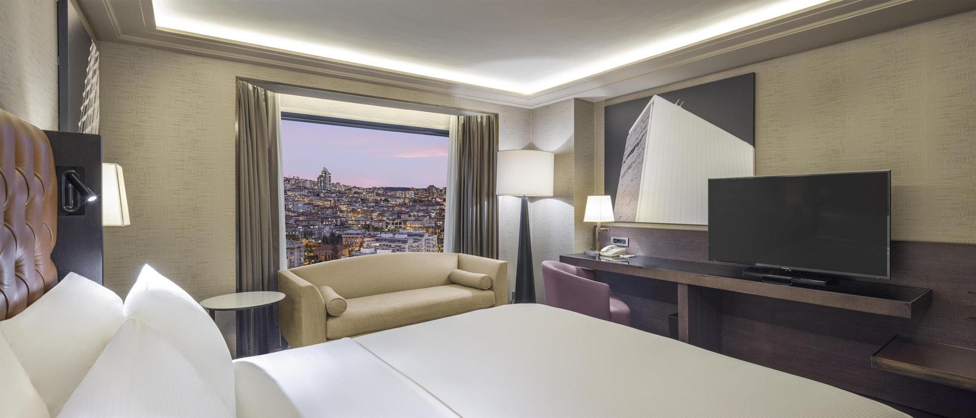 Business, Capital, Suite, Club Lounge Access