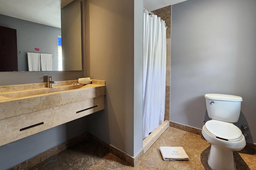 Hotel MX forum buenavista CDMX, Trademark by Wyndham 46/50
