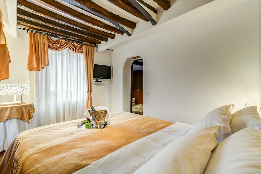 Luxury Navona 14/58