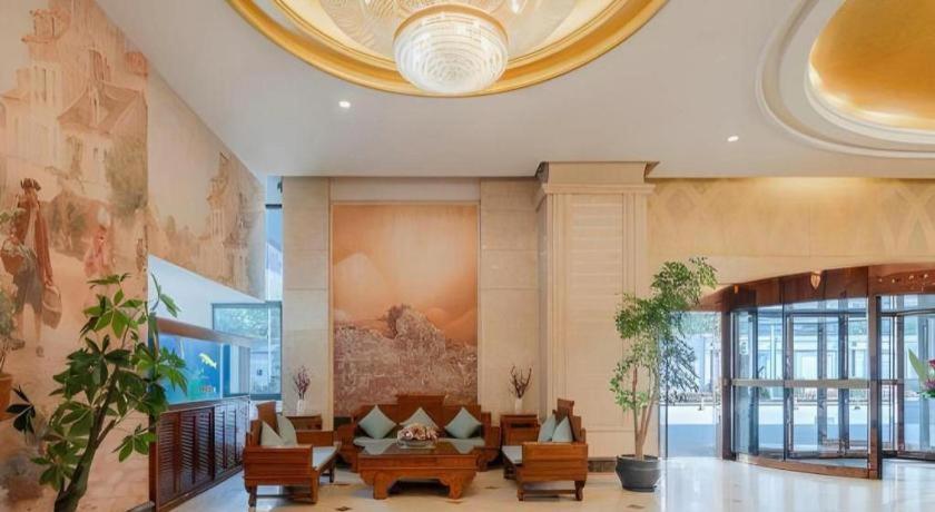 Vienna International Hotel (Shanghai Hongqiao National Exhibition and Convention Center Caobao Road) 26/47