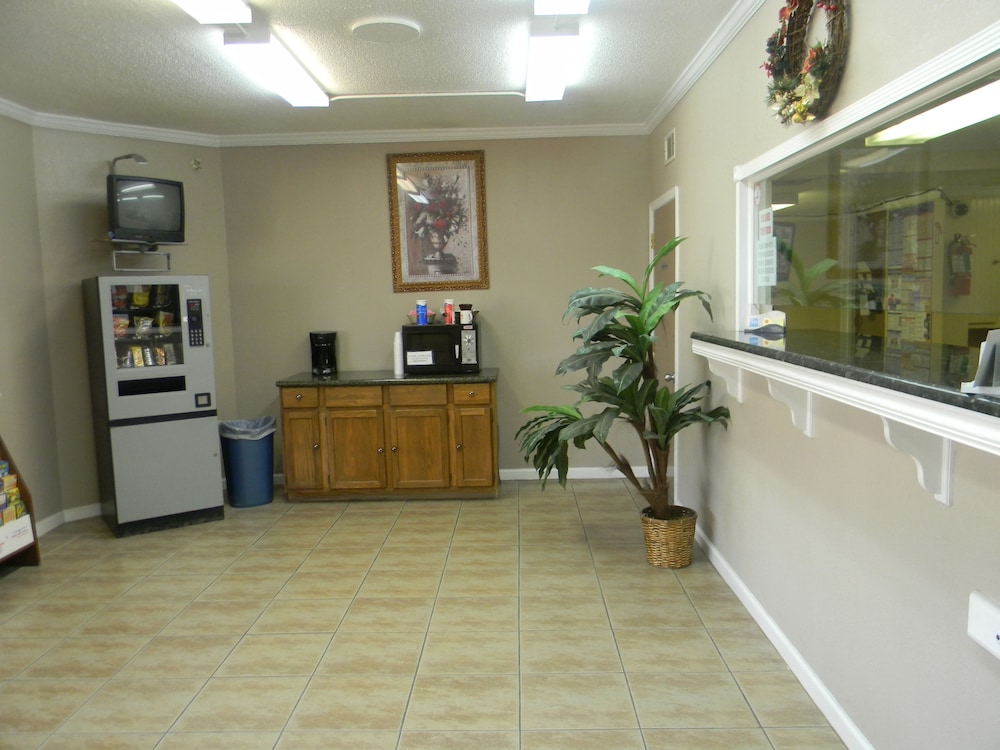 Sunrise Inn 10/37