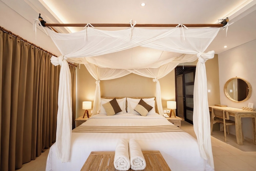 Visakha Sanur 8/50