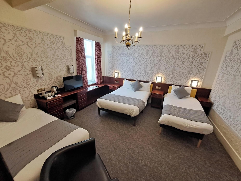 Scarisbrick Hotel Southport 32/63