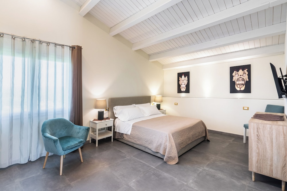 Villa Felicia 26/89
