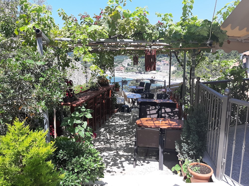 Paraskevi's Luxury Studios 3/46