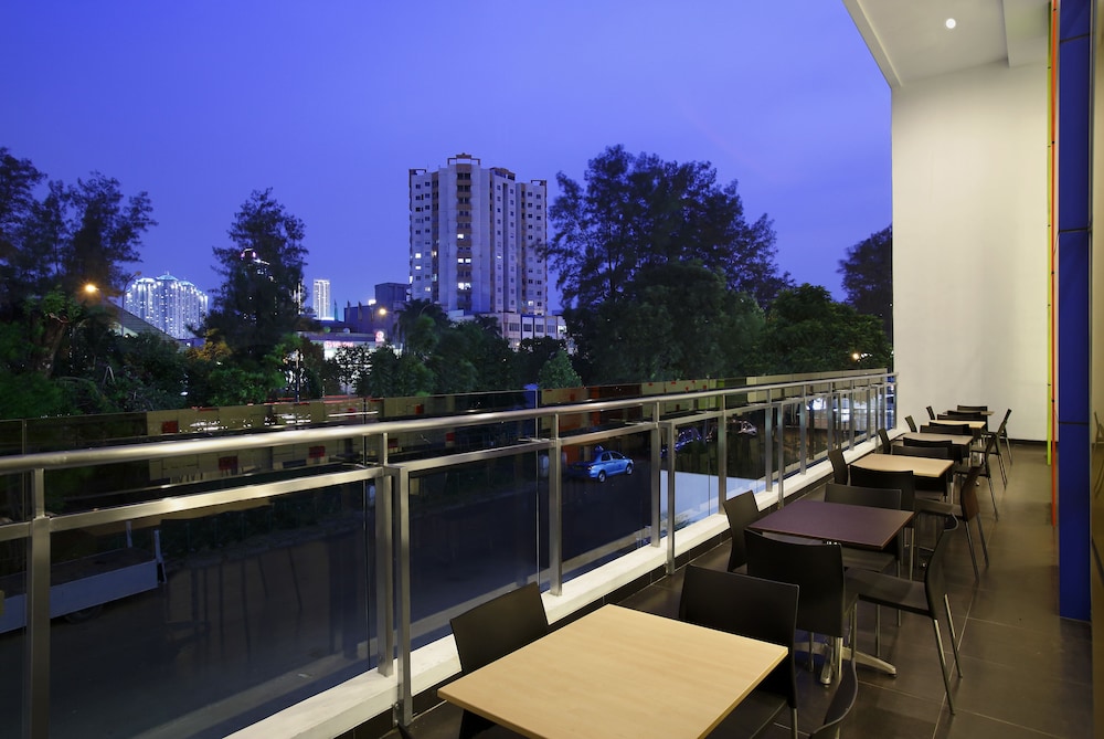 Amaris Hotel Dr Susilo Grogol 39/41