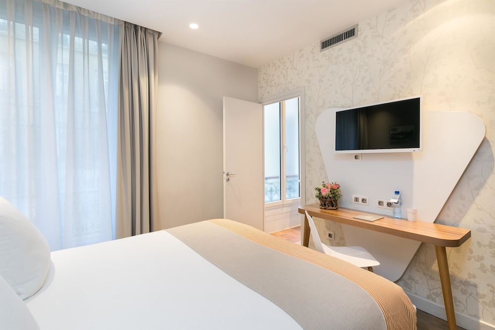 Hotel Magenta 38 by Happyculture 14/71