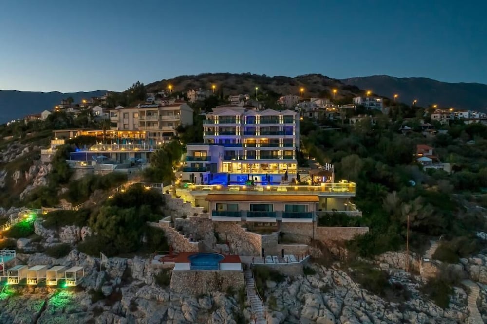 Meis Exclusive Hotel 2/50