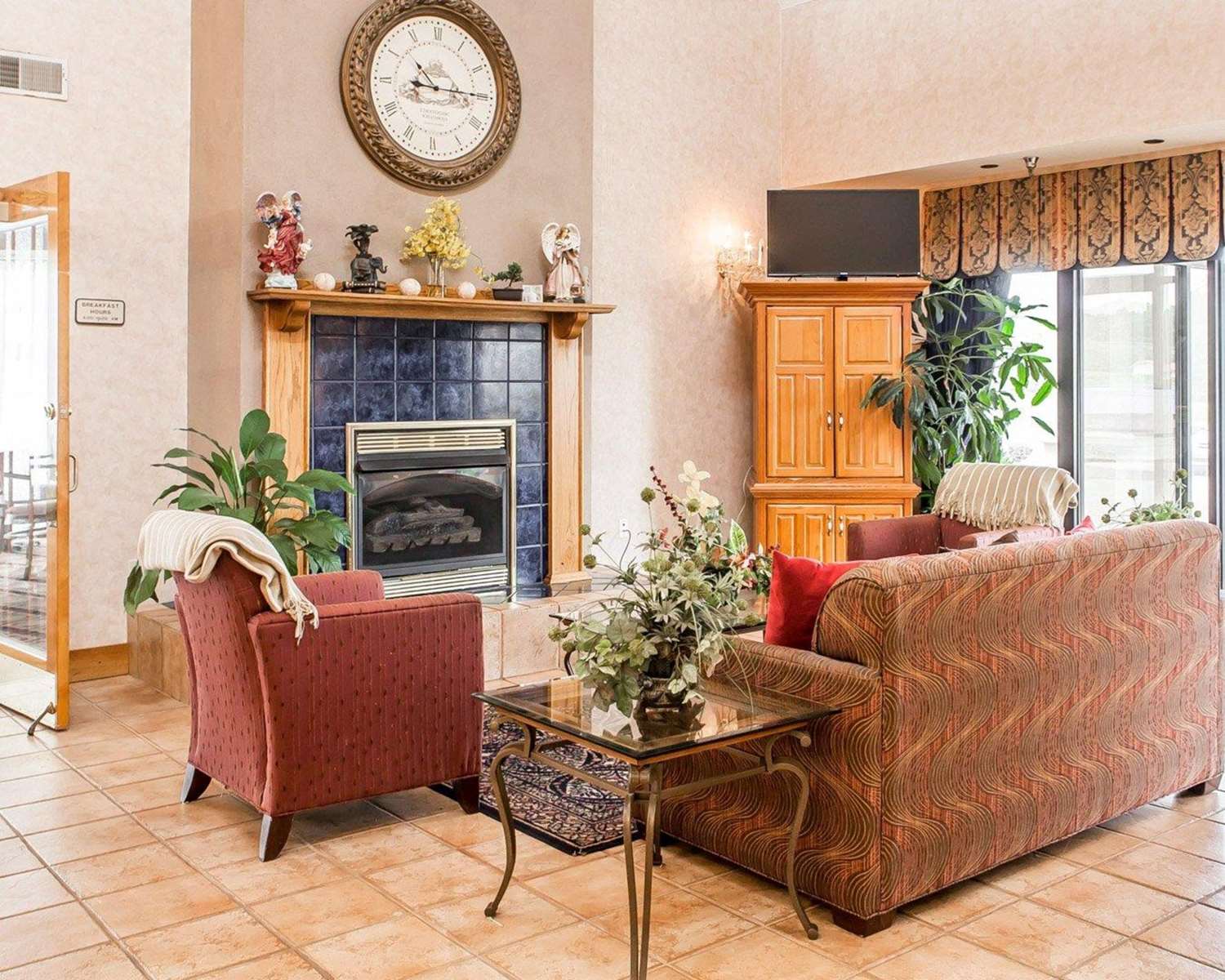 Econo Lodge Newport Smoky Mountains Gateway 17/20