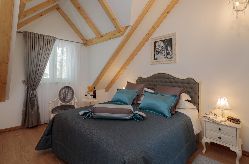 Priska Heritage Rooms 8/50