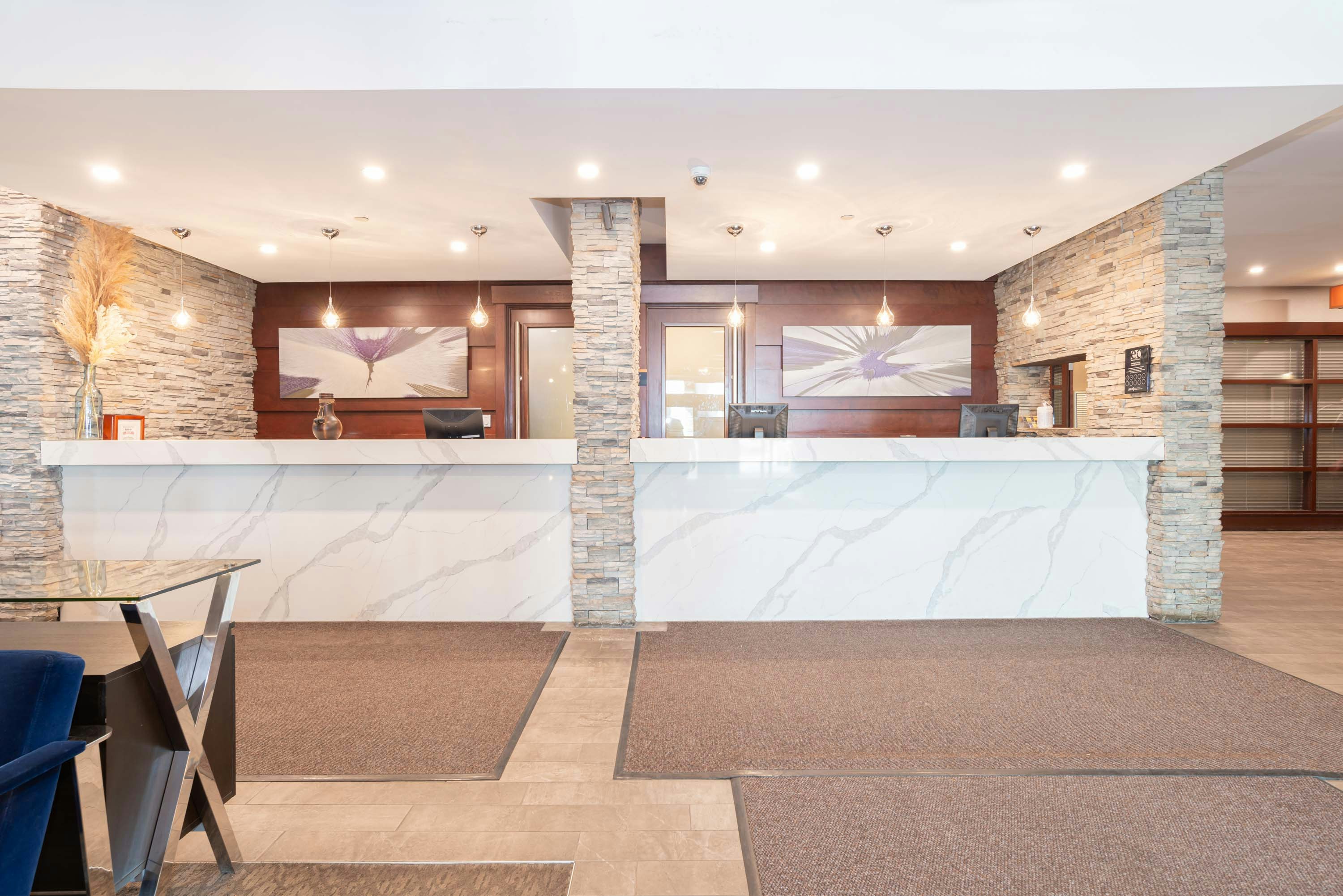 Sandman Hotel Edmonton West 6/46